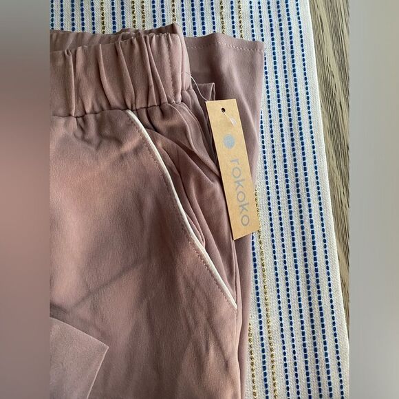 Rokoko Set Women’s Pants/ Shirt Color Nude Short Sleeve Size Small Pockets  NWT - Picture 15 of 16